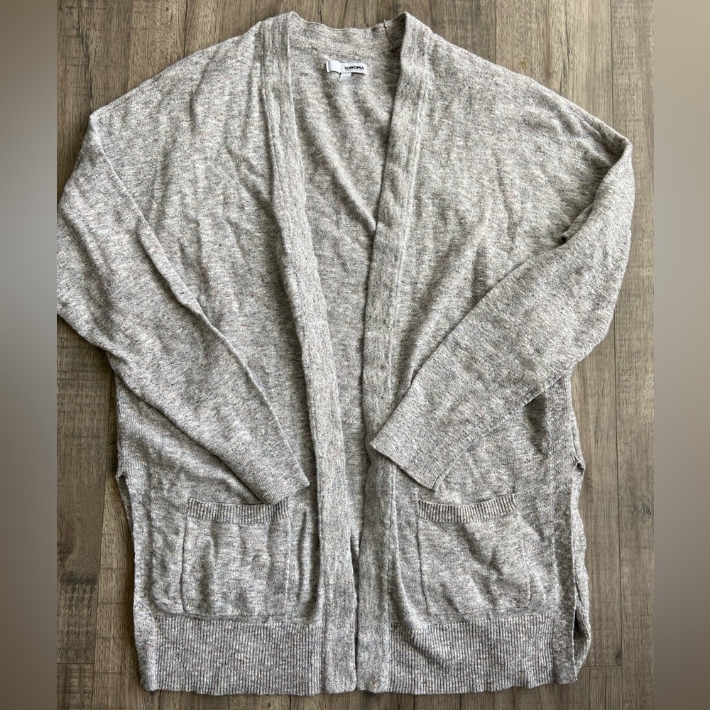 Woman’s grey Sonoma cardigan size L